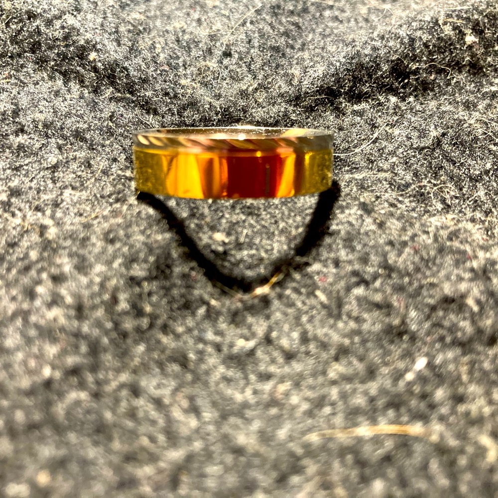 Two tone band
